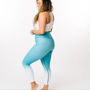 Zyia active Teal Venom Metallic Ombre Light‎ n Tight Hi-Rise size 14-16